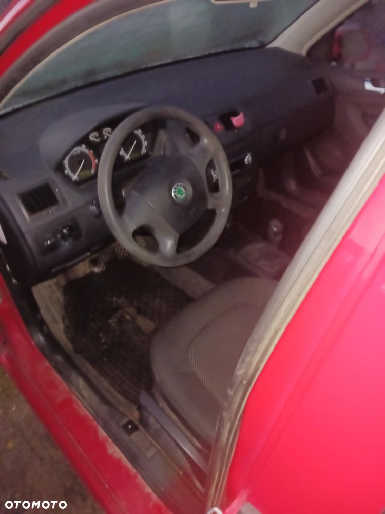 Skoda Fabia 1.4 16V Ambiente - 6