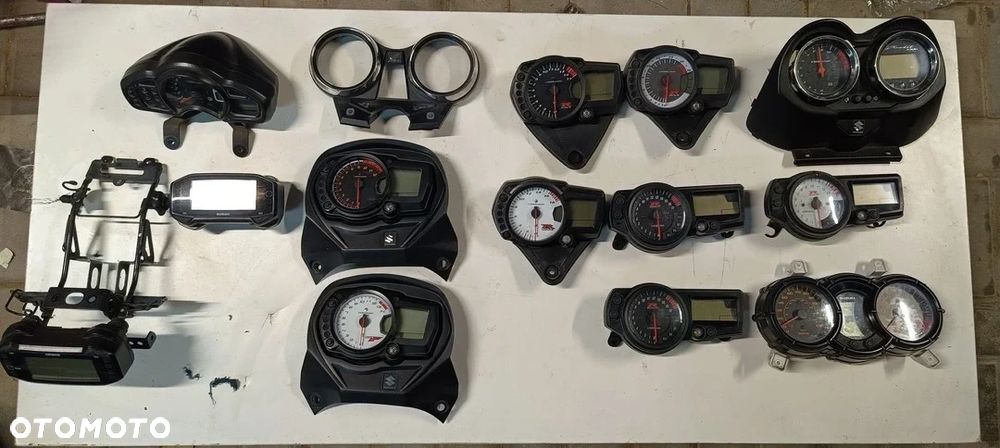 SUZUKI GSXF 1250 650  GSXR BANDIT LICZNIK ZEGARY - 1