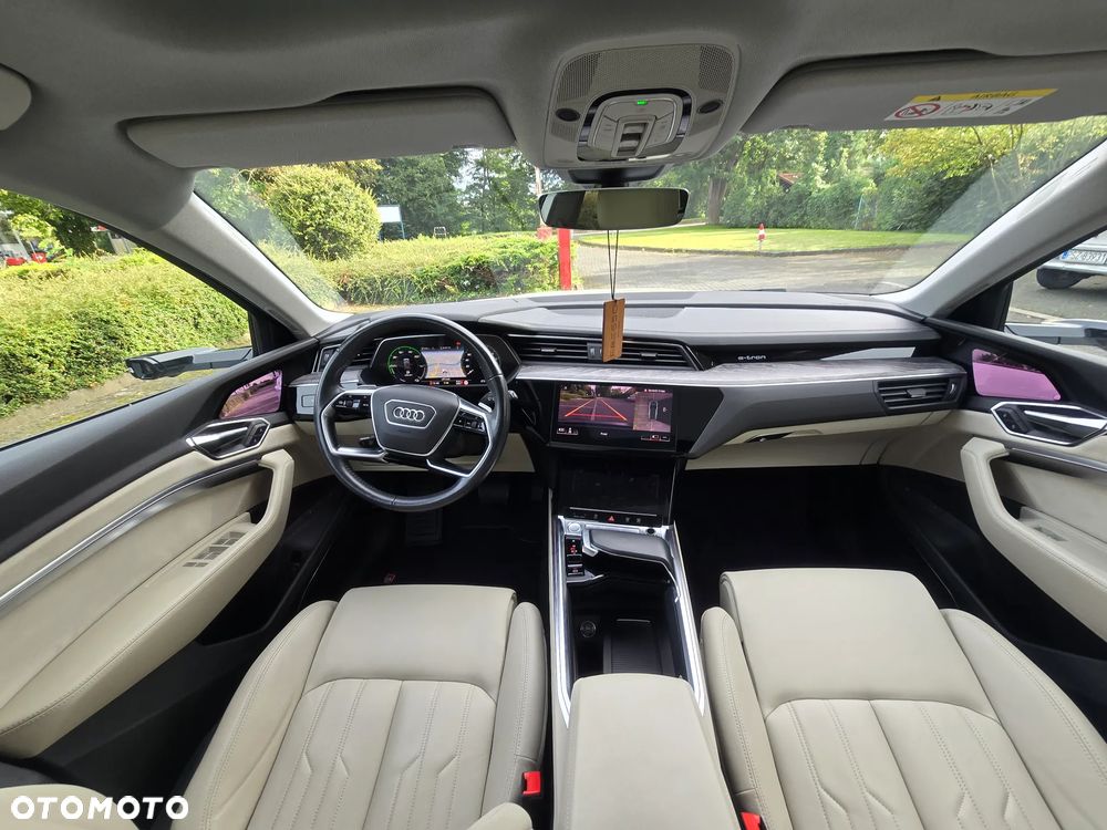 Audi e-tron 55 Quattro S Line - 28