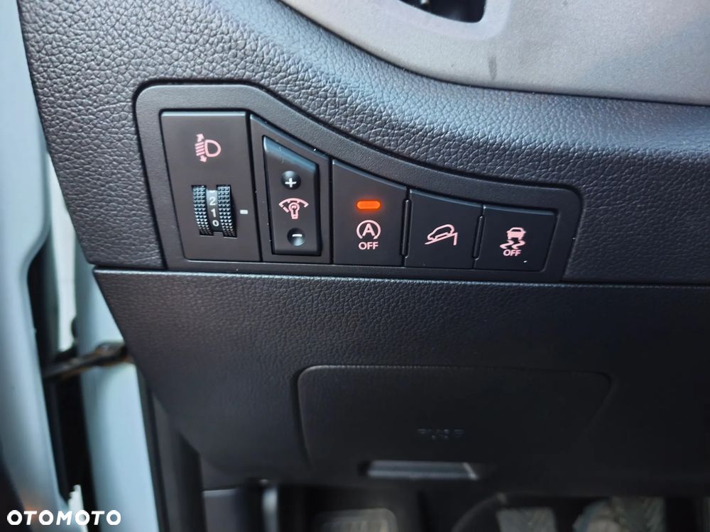 Kia Sportage 1.7 CRDI Business Line 2WD - 23
