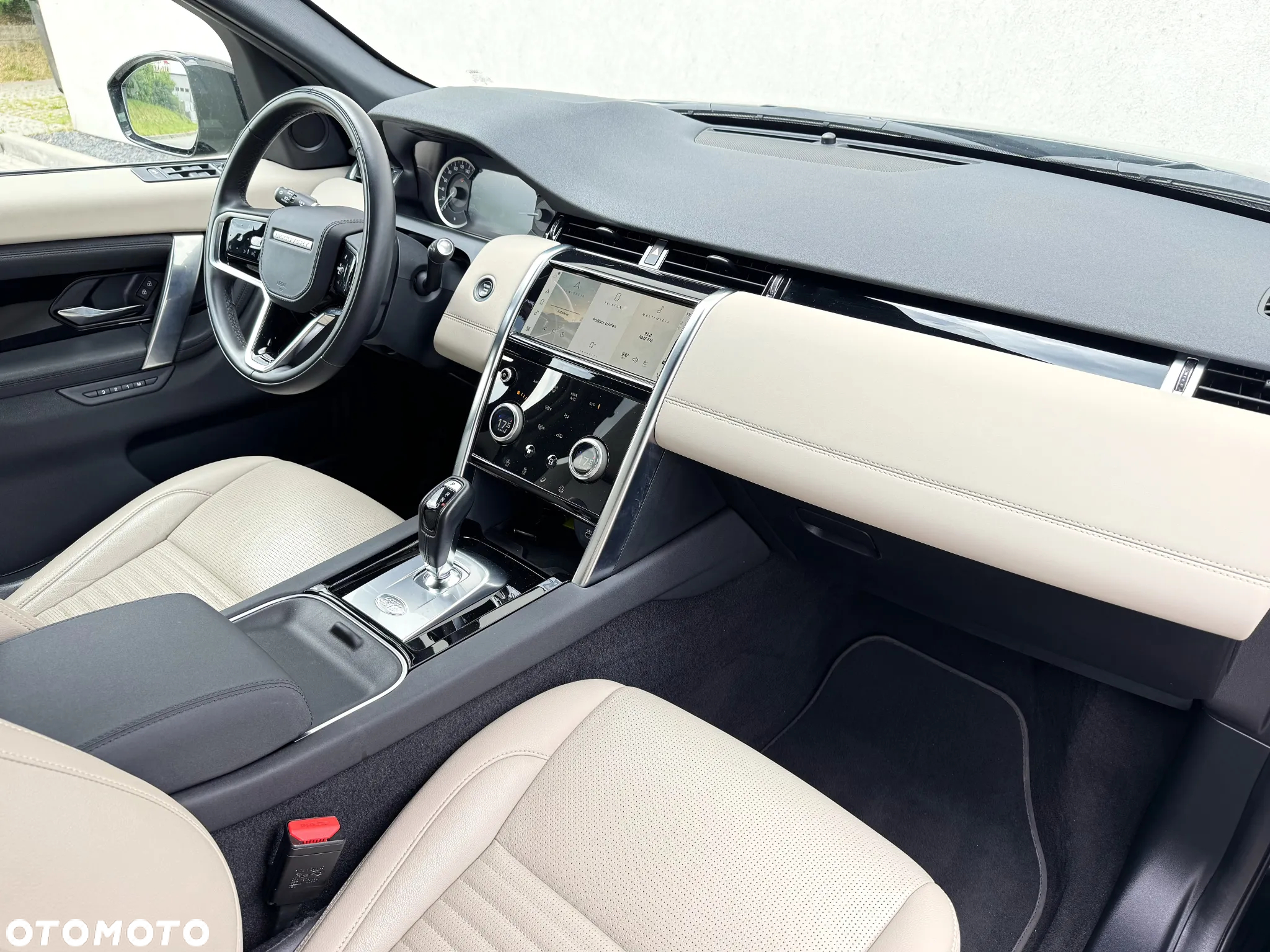 Land Rover Discovery Sport D200 SE - 8