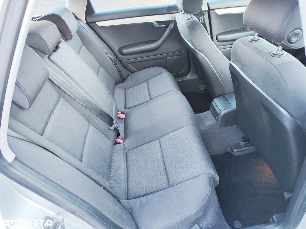 Audi A4 Avant 1.8 T - 10