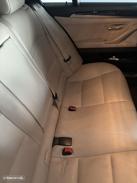 BMW 525 - 12