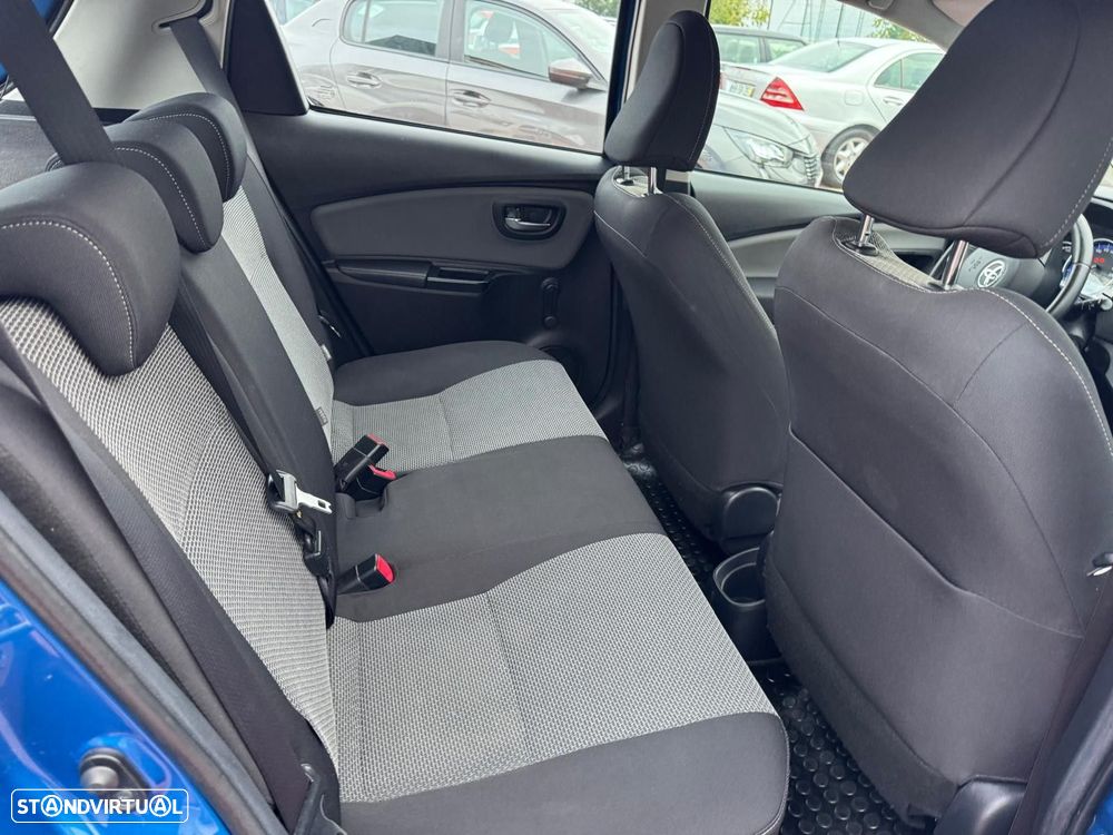 Toyota Yaris 1.5 HSD Comfort+Navi - 9