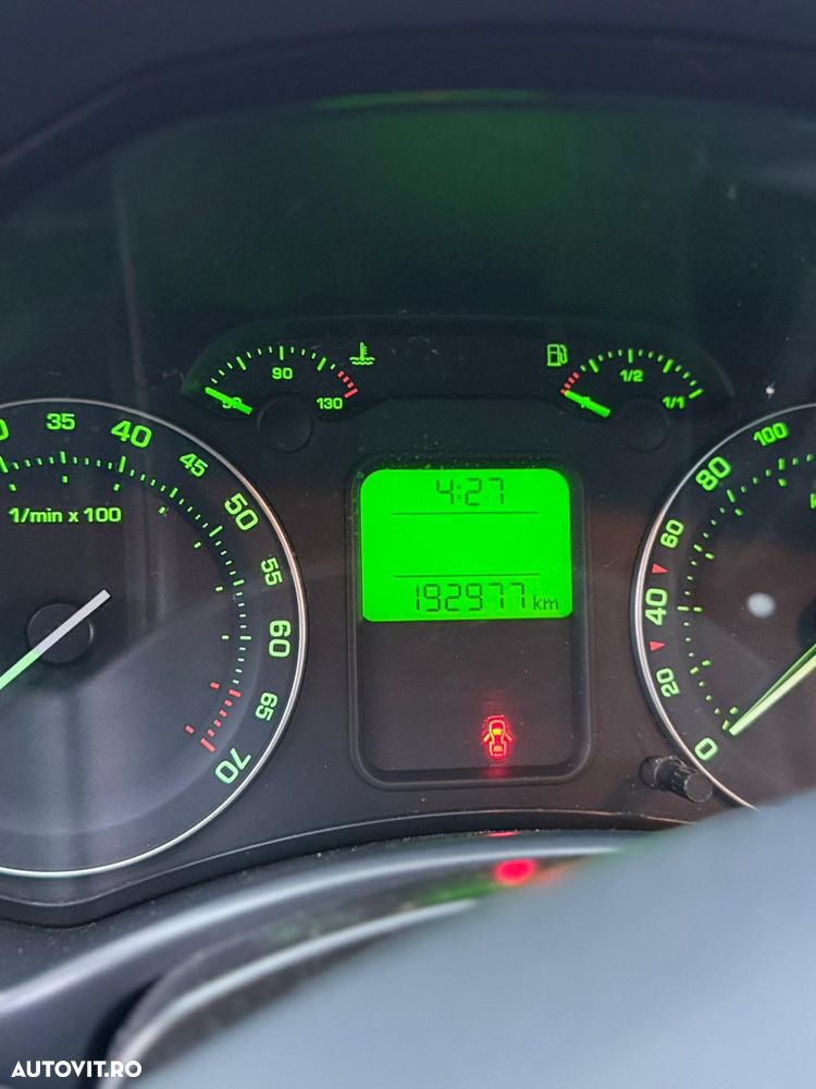 Skoda Octavia 1.8 TSI SPORT EDITION - 9