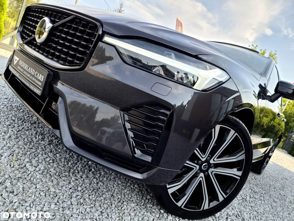 Volvo XC 60 T6 Plug-In Hybrid AWD Plus Black Edition - 38