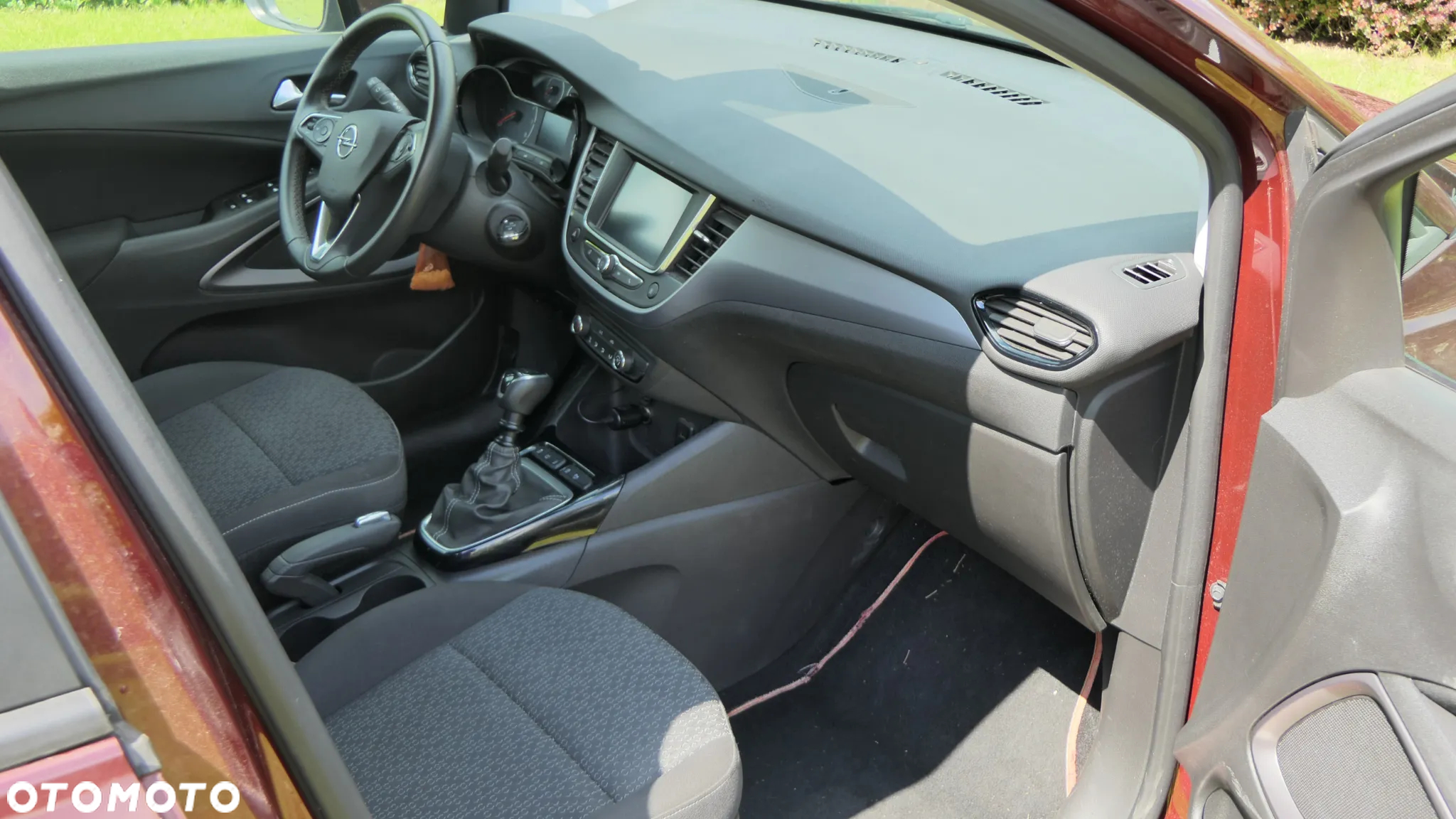 Opel Crossland X 1.2 T Eco Enjoy S&S - 9