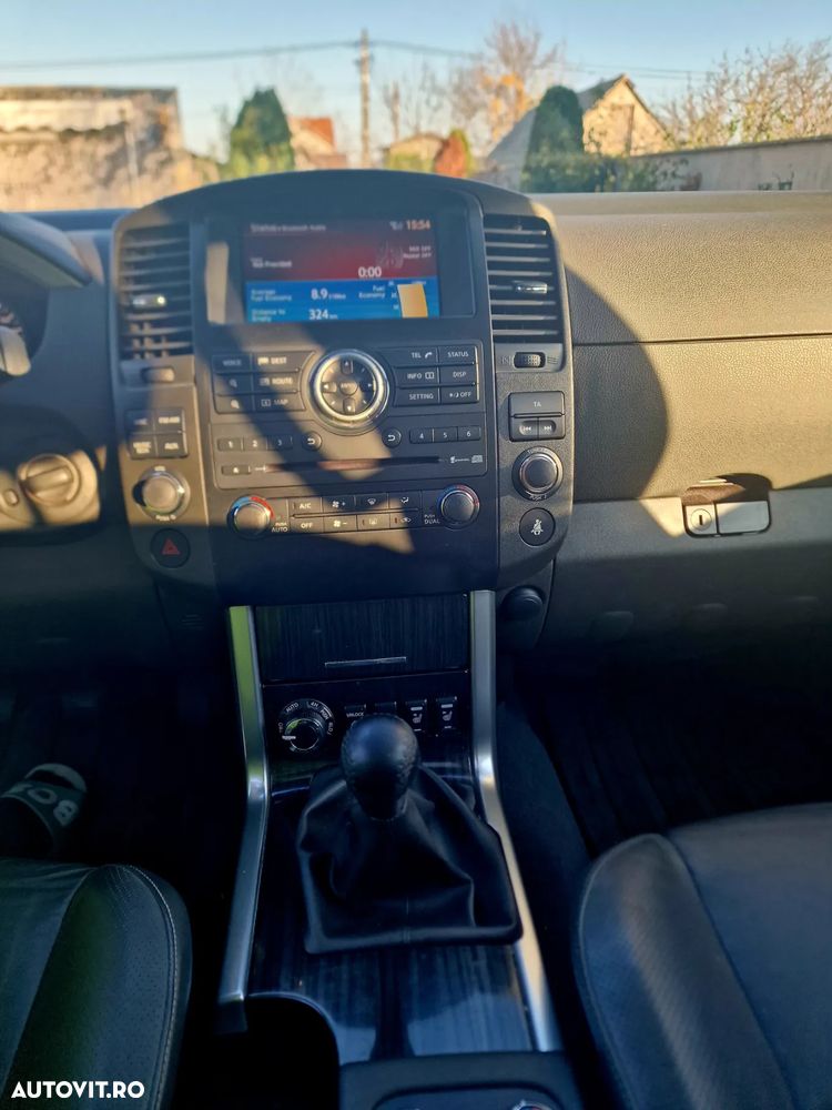 Nissan Pathfinder - 10