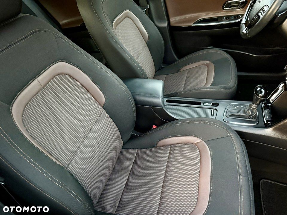 Kia Ceed 1.6 GDI XL DCT - 32