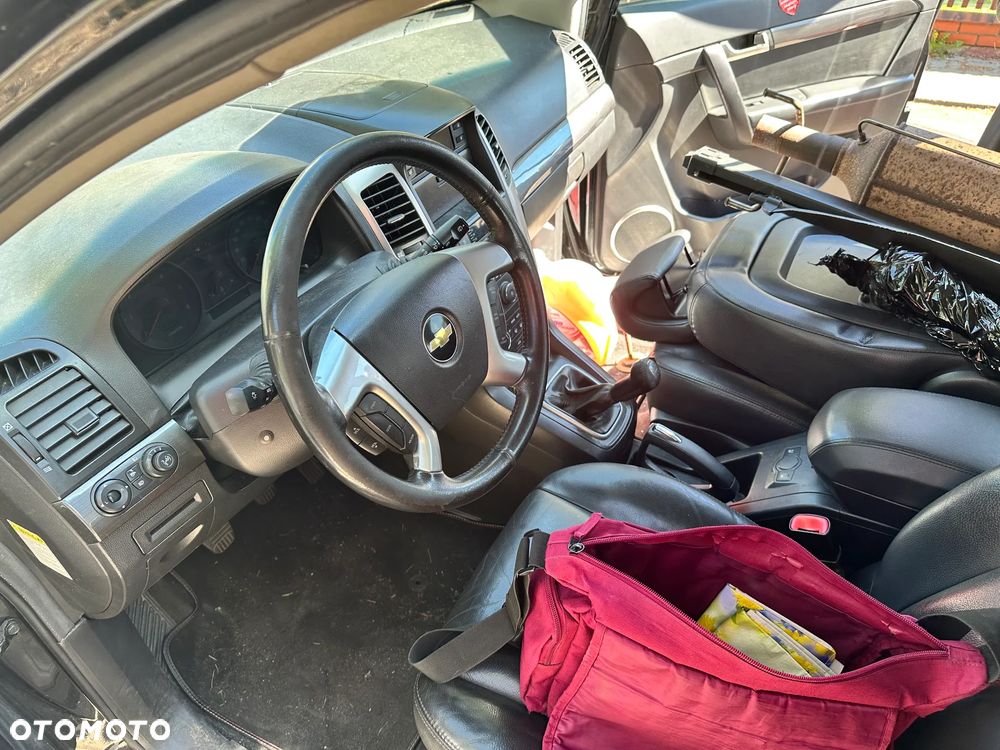 Chevrolet Captiva 2.0 d LT high (deu) - 8