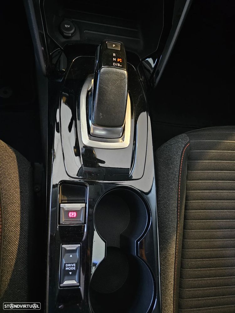 Peugeot e-208 Active - 22