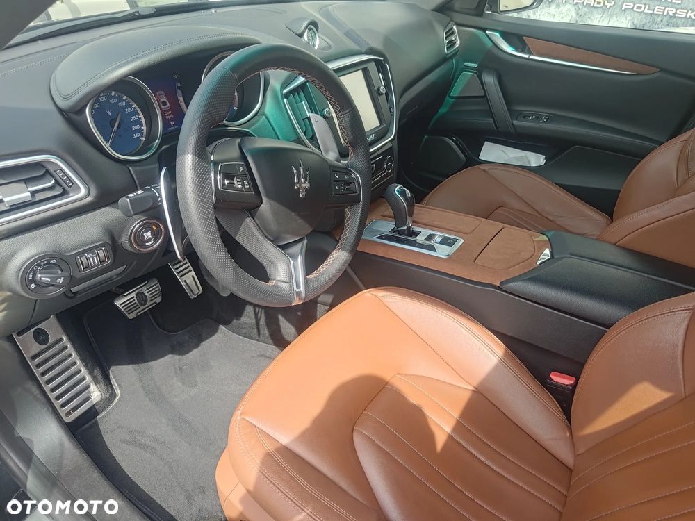 Maserati Ghibli S Q4 - 10