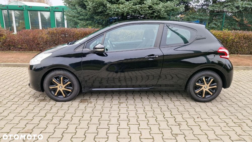 Peugeot 208 1.6 e-HDi Allure STT - 10