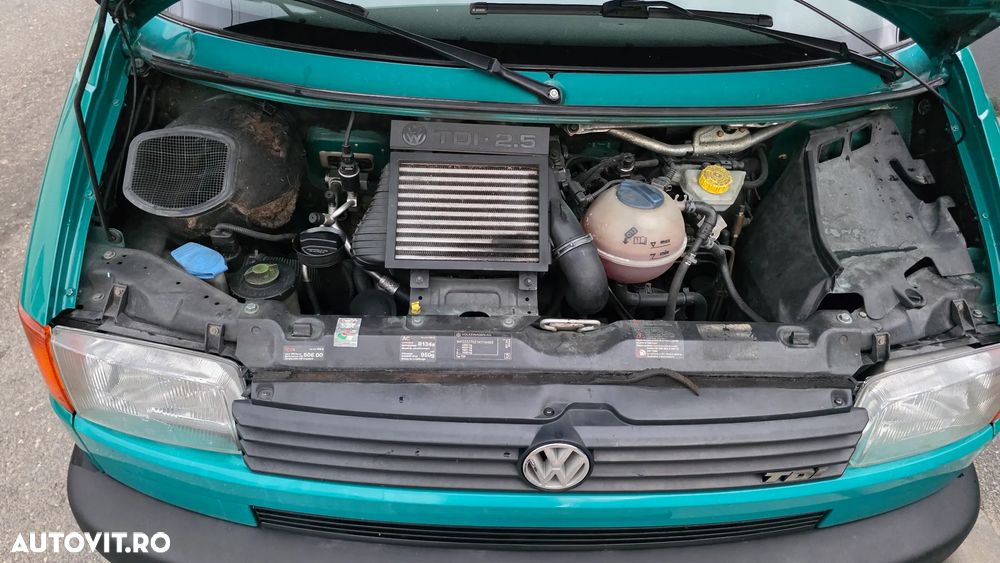 Volkswagen Transporter Caravelle Syncro 7DC2Y5 - 16