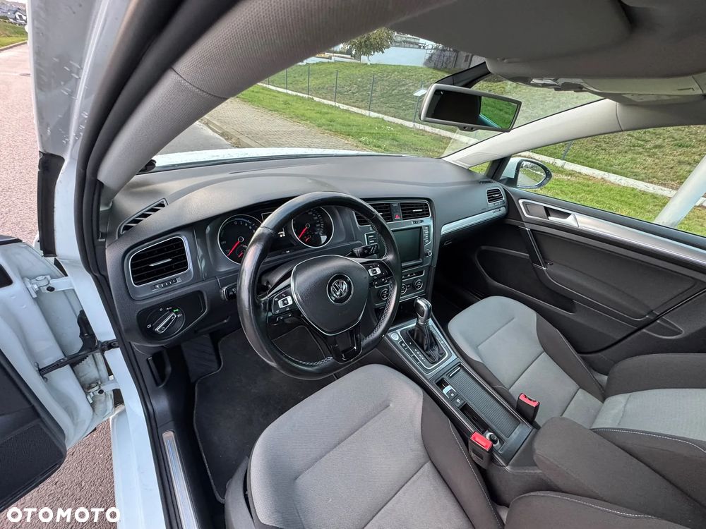 Volkswagen Golf e-Golf - 18
