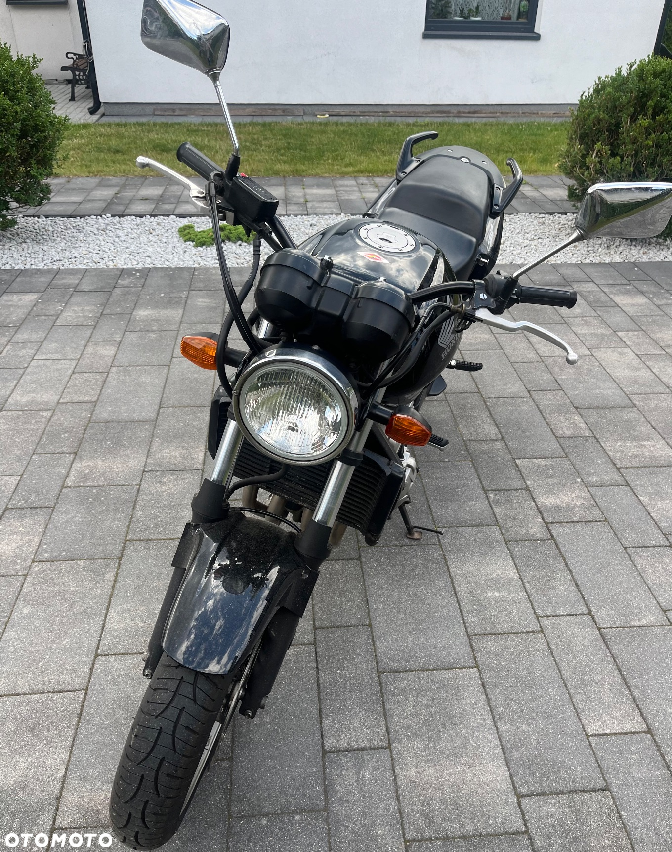 Honda CBF - 2