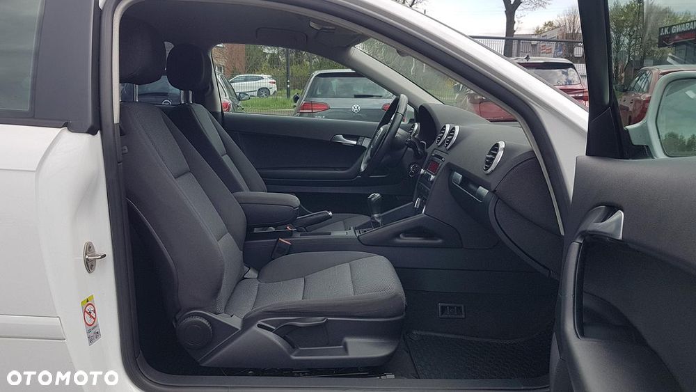 Audi A3 3-drzwiowe 1.4 TFSI Ambition - 18