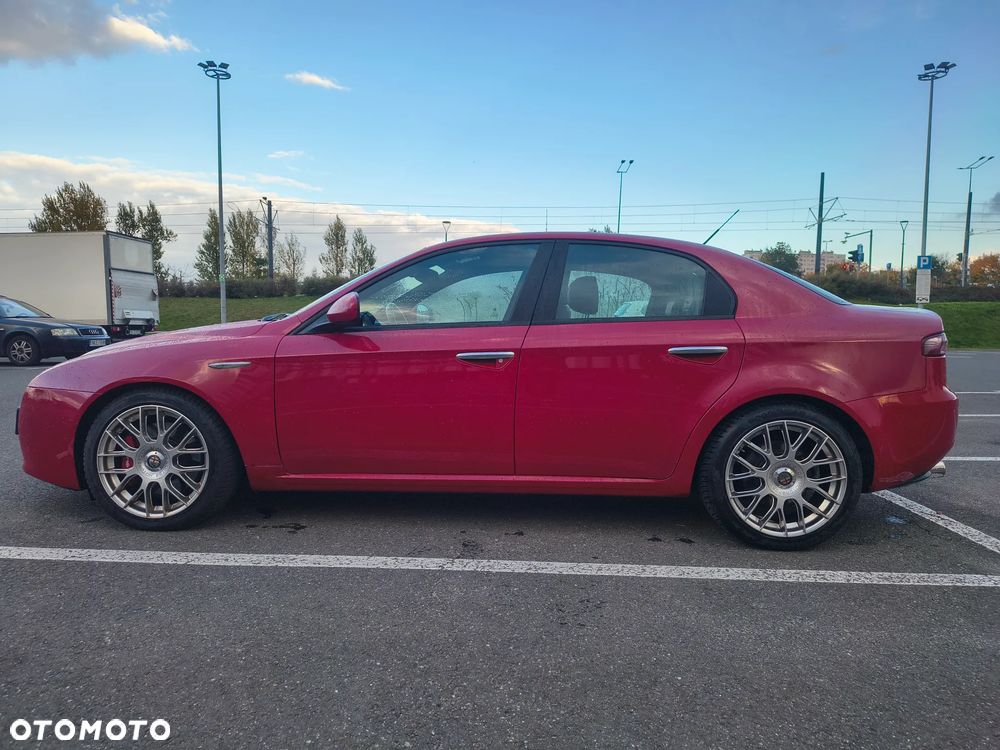 Alfa Romeo 159 2009 photo 4