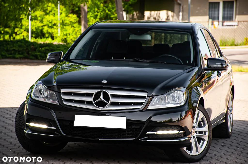 Mercedes-Benz Klasa C 180 T BlueEFFICIENCY Avantgarde - 1