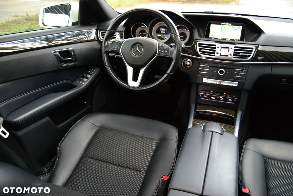Mercedes-Benz Klasa E 250 CDI 4Matic 7G-TRONIC Avantgarde - 29