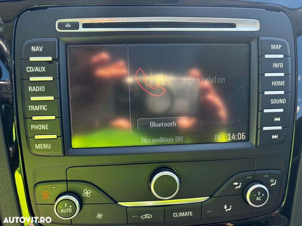 Ford S-Max - 14