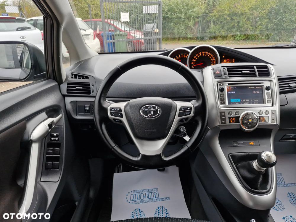 Toyota Verso 09-13 - 31