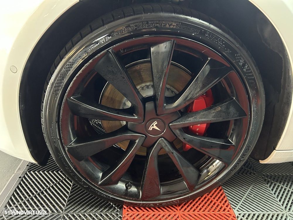 Tesla Model 3 Performance Dual Motor AWD - 17