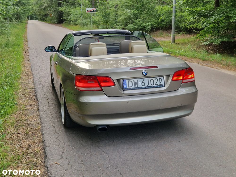 BMW Seria 3 320i - 2