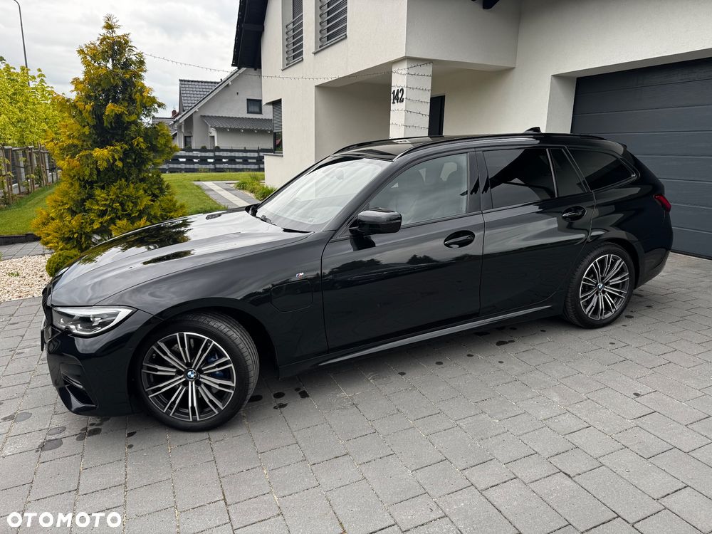 BMW Seria 3 330e xDrive M Sport - 3