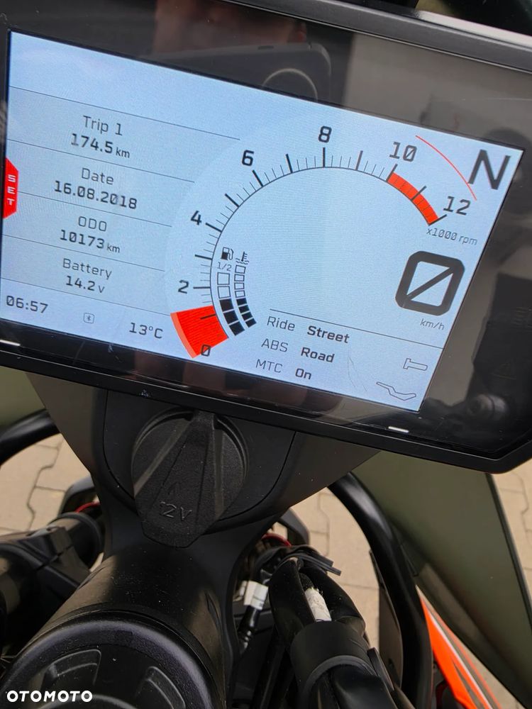 KTM Inny - 33