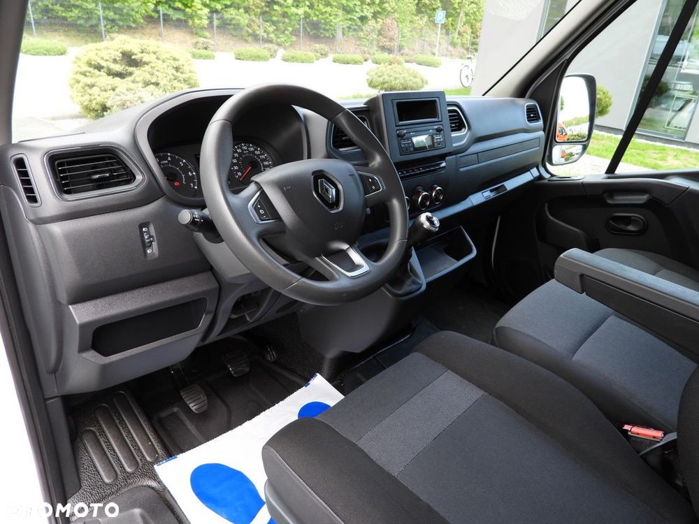 Renault MASTER KONTENER WINDA 8 PALET TEMPOMAT LEDY BLIŹNIACZE KOŁA KLIMATYZACJA  165KM - 3