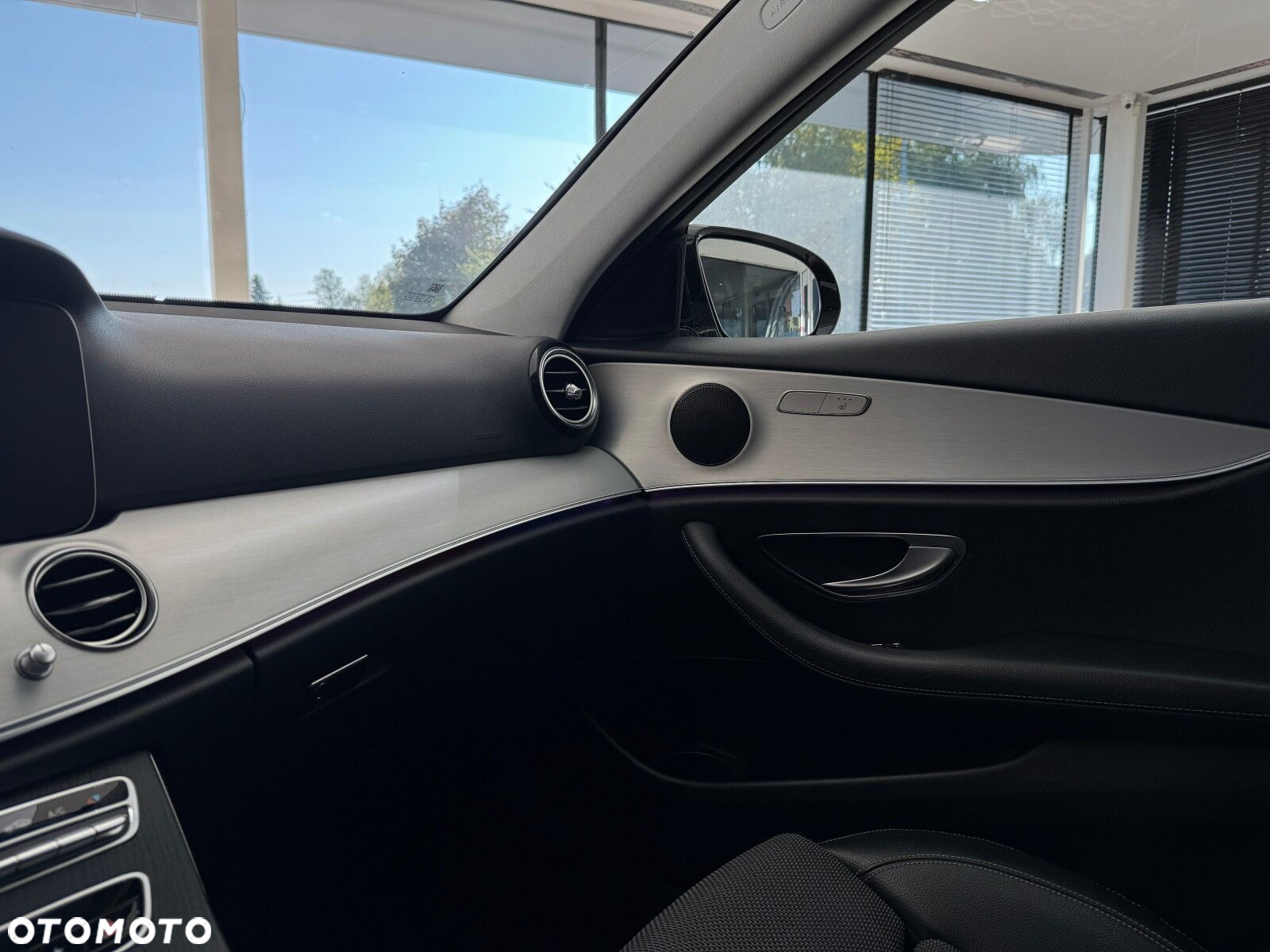 Mercedes-Benz Klasa E 220 d AMG/Avantgarde - 26