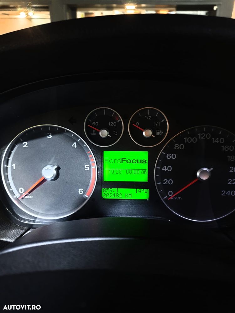 Ford Focus TDCi Ghia - 4