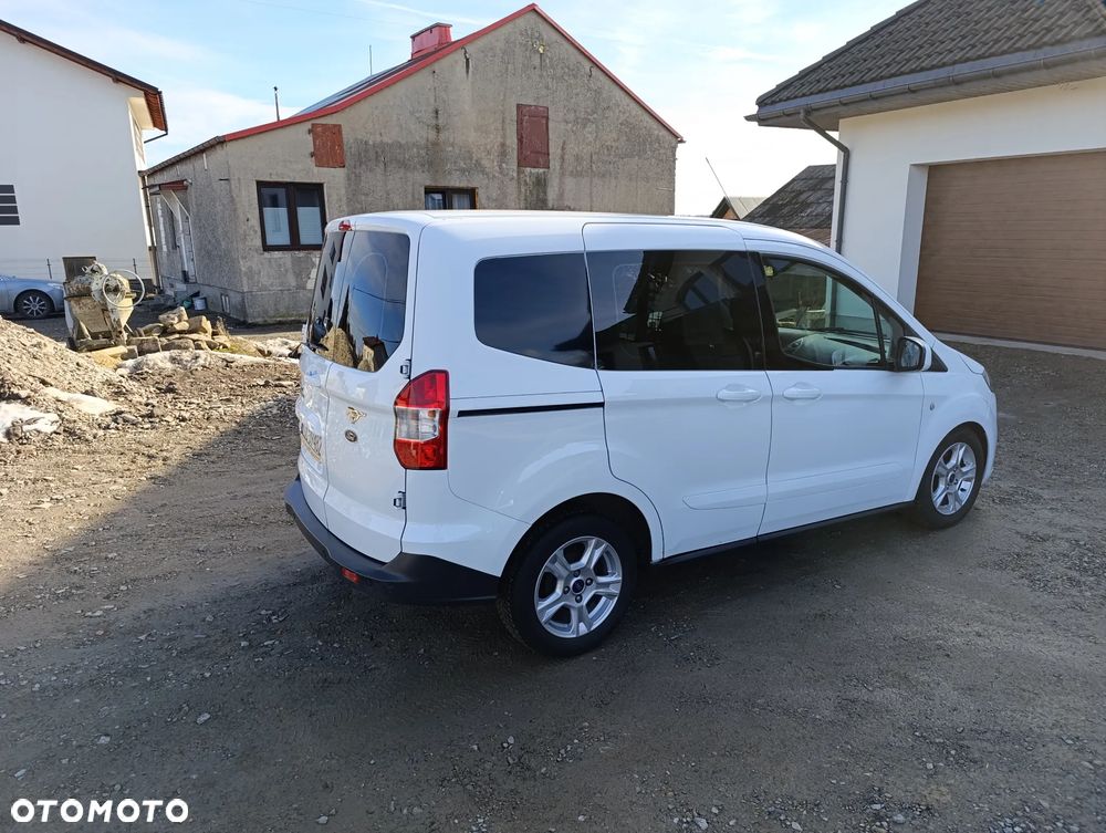 Ford Transit Courier Ambiente - 5