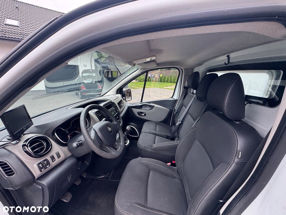 Renault Trafic - 15