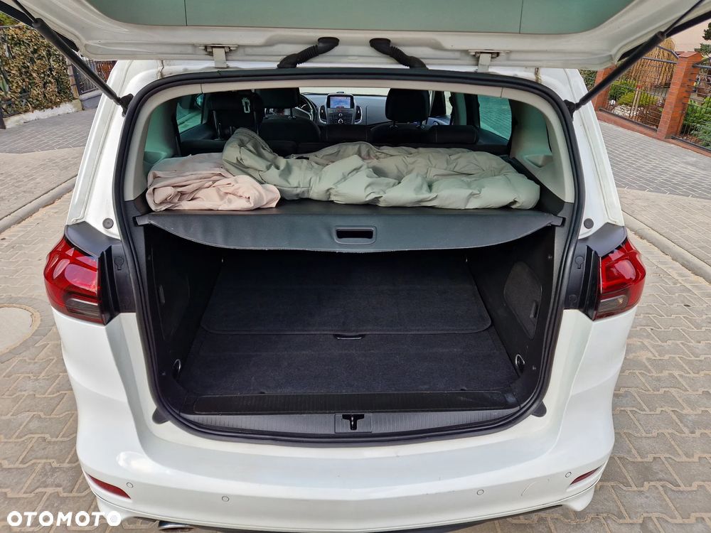 Opel Zafira - 11