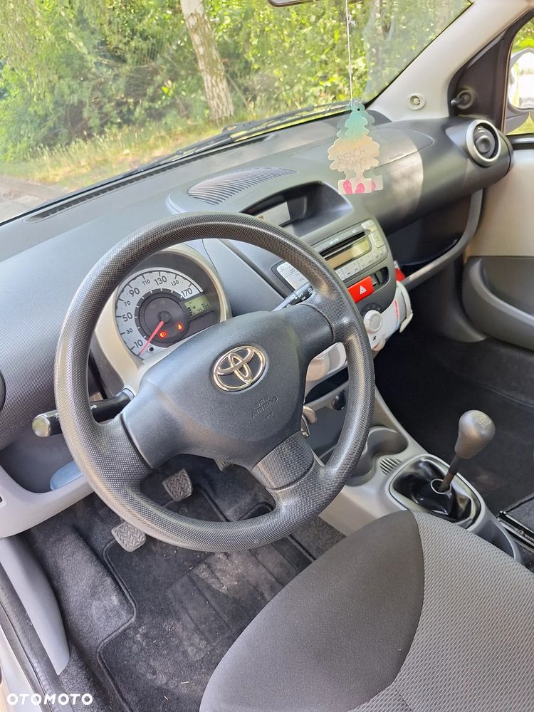 Toyota Aygo - 13