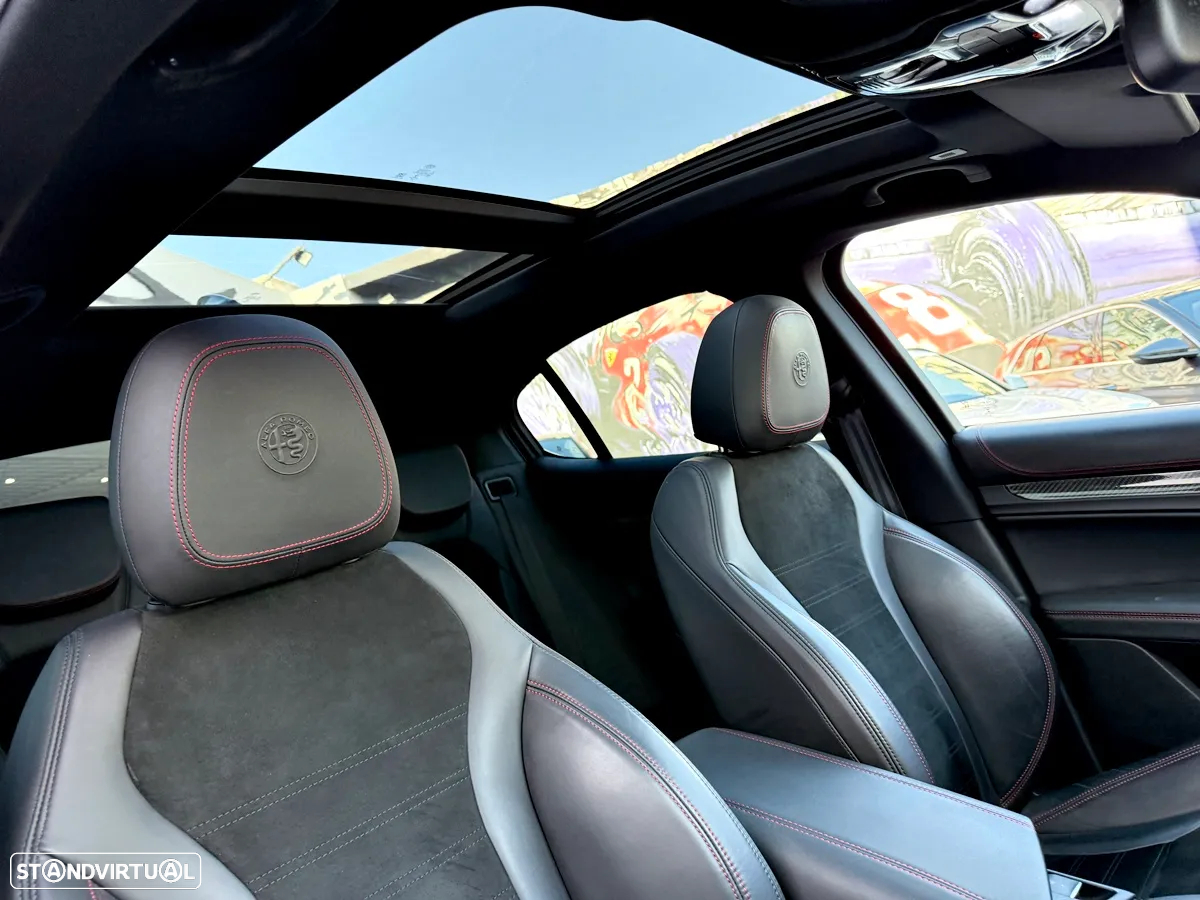 Alfa Romeo Stelvio 2.9 T Quadrifoglio Q4 - 29