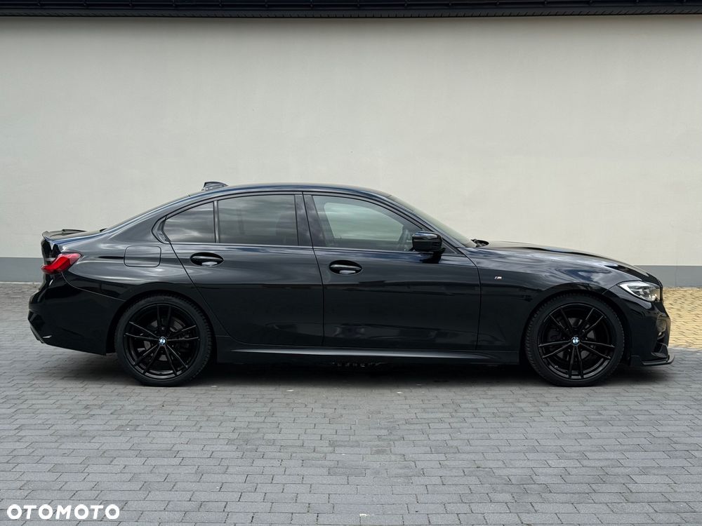 BMW Seria 3 320d M Sport - 4