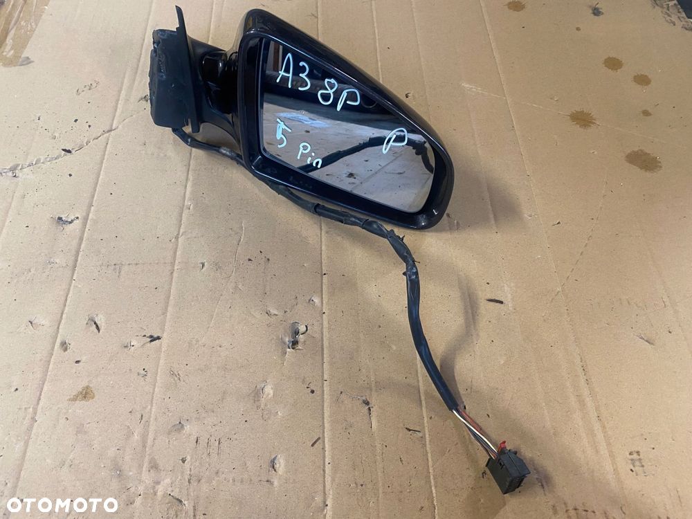 AUDI A3 8P LUSTERKO PRAWE EUROPA 5 PIN - 1