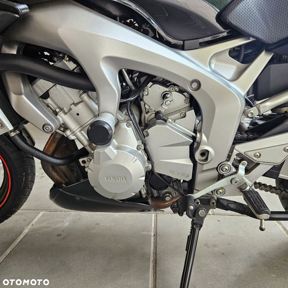 Yamaha FZ6 - 23