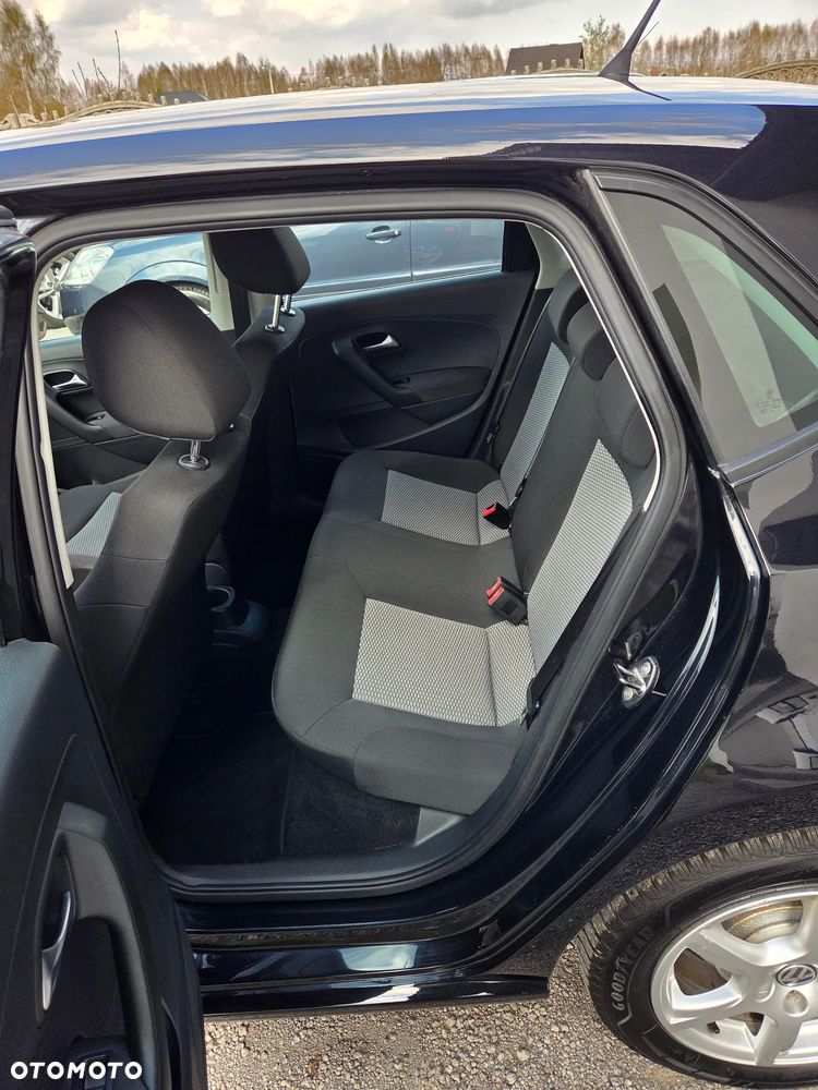 Volkswagen Polo 1.4 16V Comfortline - 28