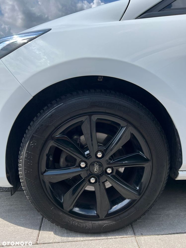Ford Fiesta 1.0 EcoBoost S&S TITANIUM - 5