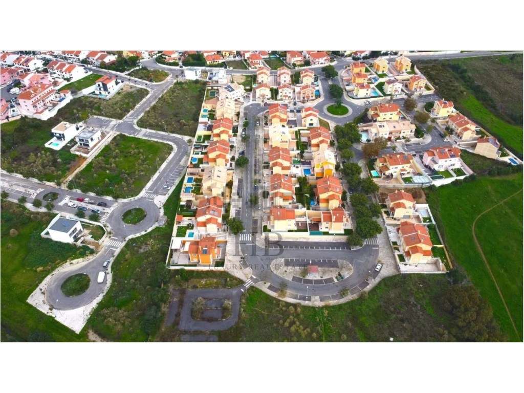 Terreno para construção COMÉRCIO e SERVIÇOS | Albarraque | Sintra - Grande imagem: 3/4