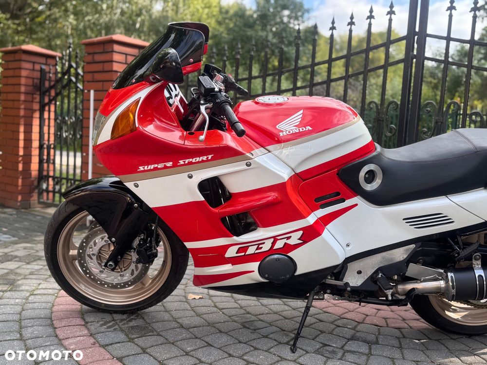 Honda CBR - 19