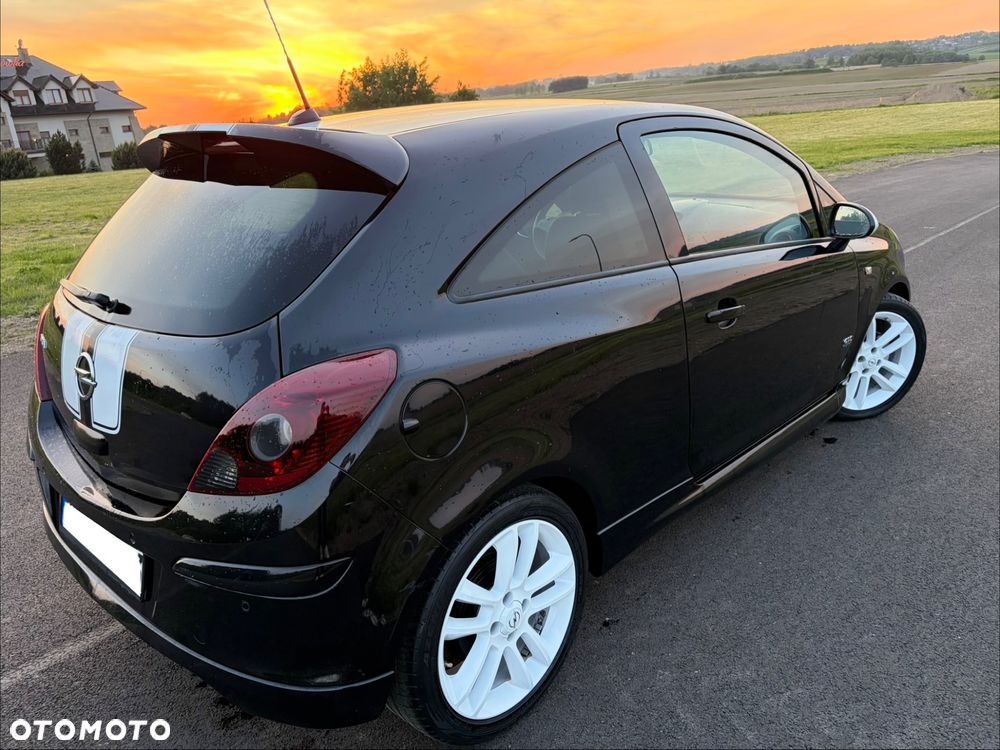 Opel Corsa 1.4 16V Cosmo - 7