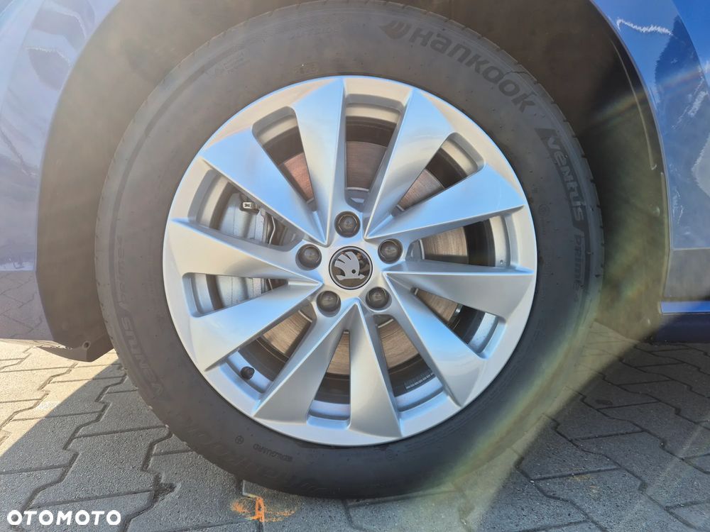 Skoda Superb 2.0 TSI Selection DSG - 9