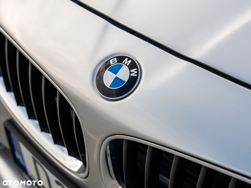 BMW Z4 sDrive30i - 10