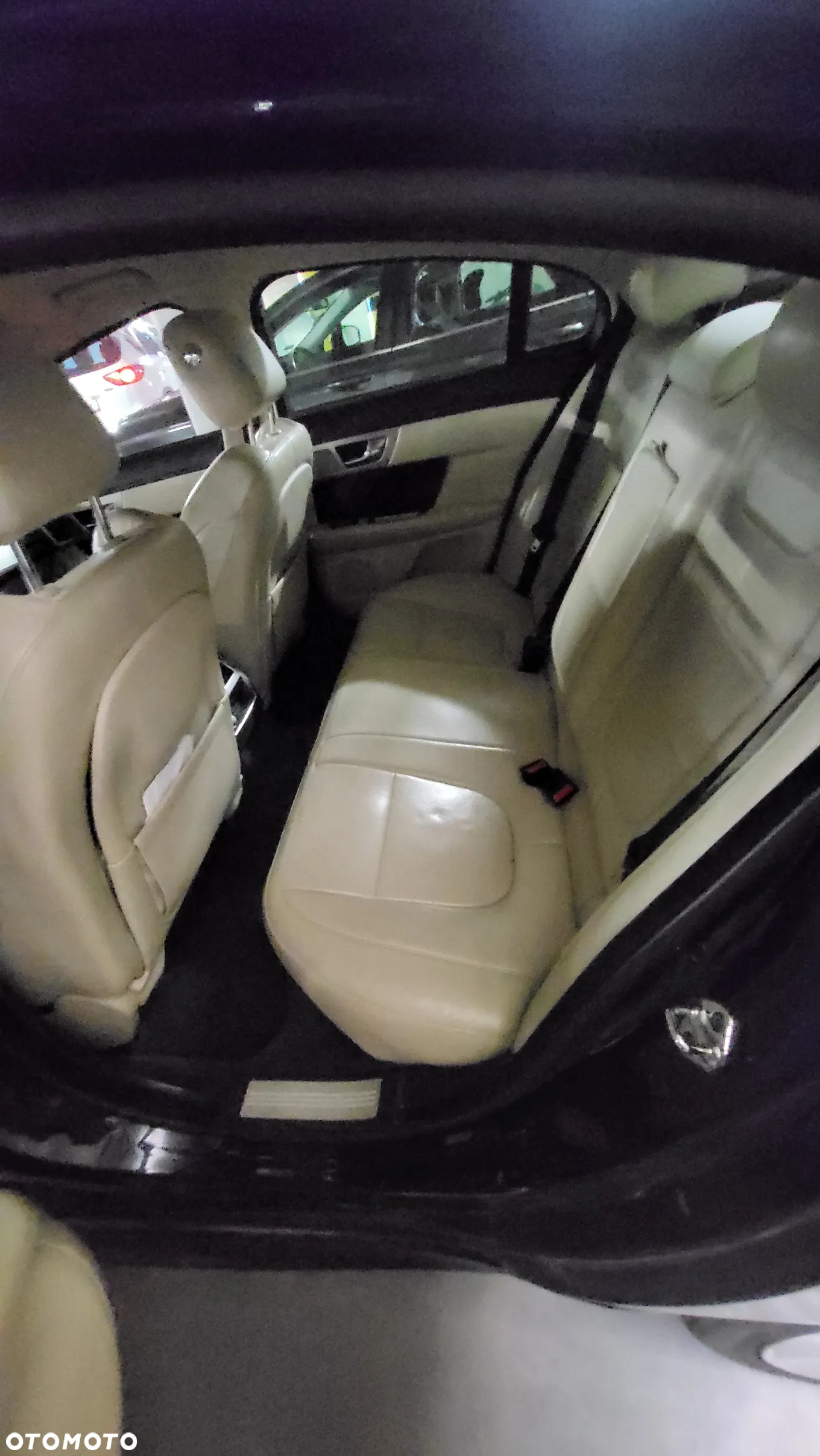 Jaguar XF 3.0 T AWD Classic - 8