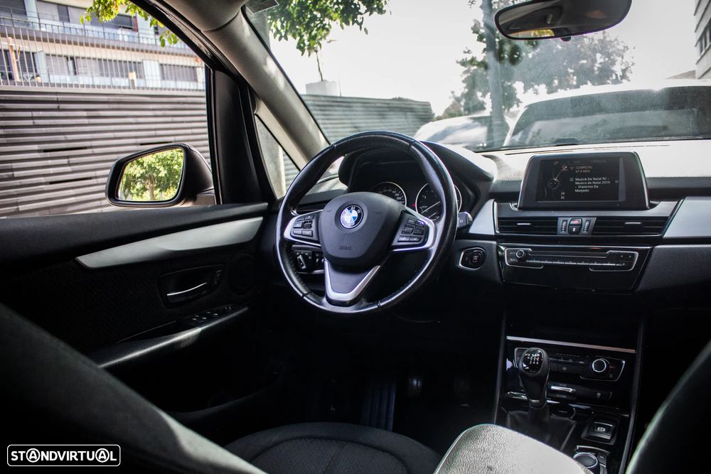 BMW 216 Active Tourer d Advantage - 32